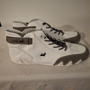 Men's LQEBK White and Gray Athletic Shoes